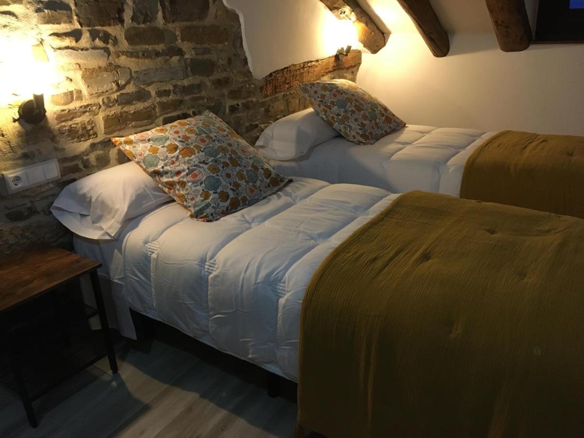 Apartamentos Bajo Pena Apartamentos Sanlorien El Pueyo de Araguas ภายนอก รูปภาพ