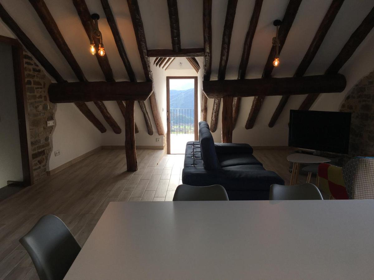 Apartamentos Bajo Pena Apartamentos Sanlorien El Pueyo de Araguas ภายนอก รูปภาพ