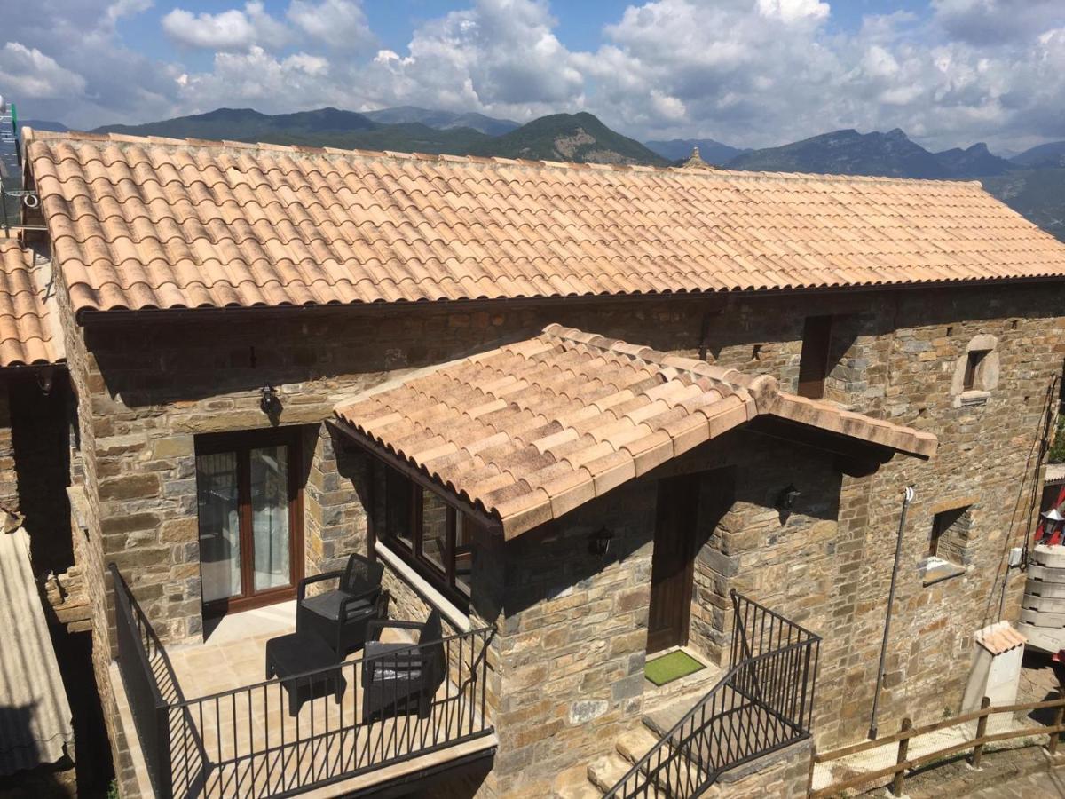 Apartamentos Bajo Pena Apartamentos Sanlorien El Pueyo de Araguas ภายนอก รูปภาพ