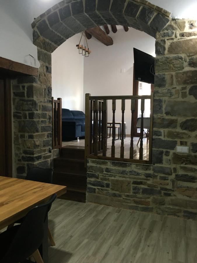 Apartamentos Bajo Pena Apartamentos Sanlorien El Pueyo de Araguas ภายนอก รูปภาพ