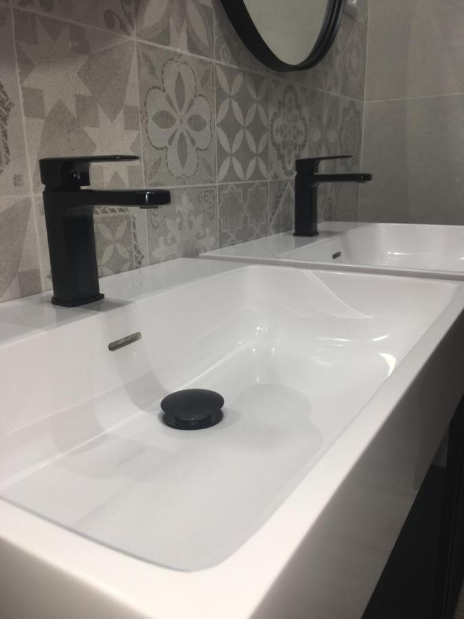 Apartamentos Bajo Pena Apartamentos Sanlorien El Pueyo de Araguas ภายนอก รูปภาพ